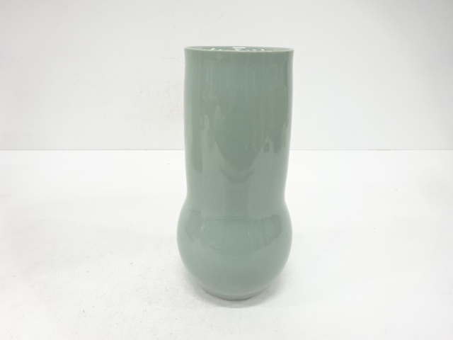  米沢久造　青磁　花入